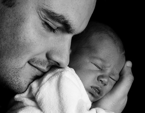 早产儿的拥抱可以减少压力