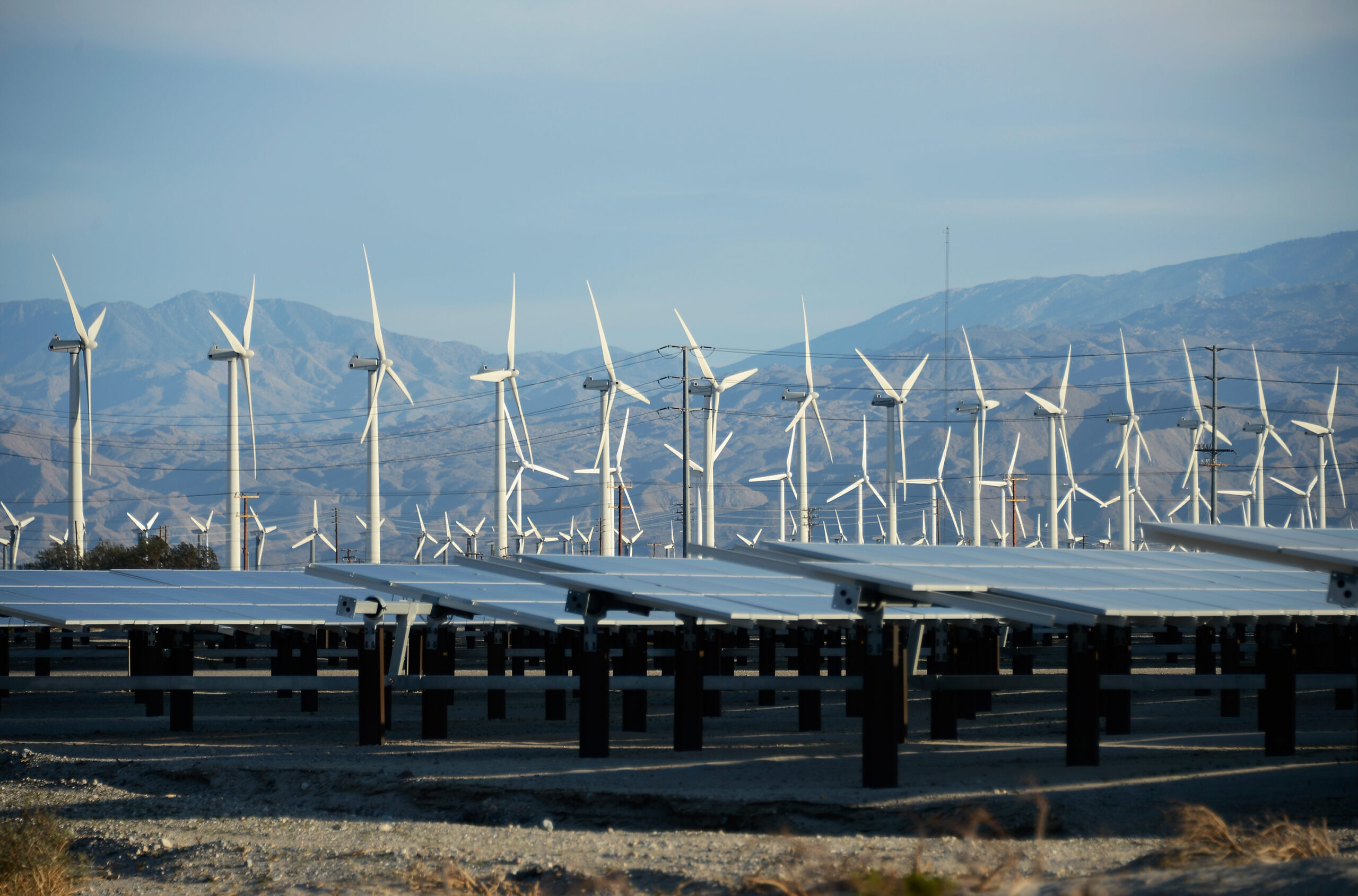 Lium开始覆盖美国的电力和可再生能源