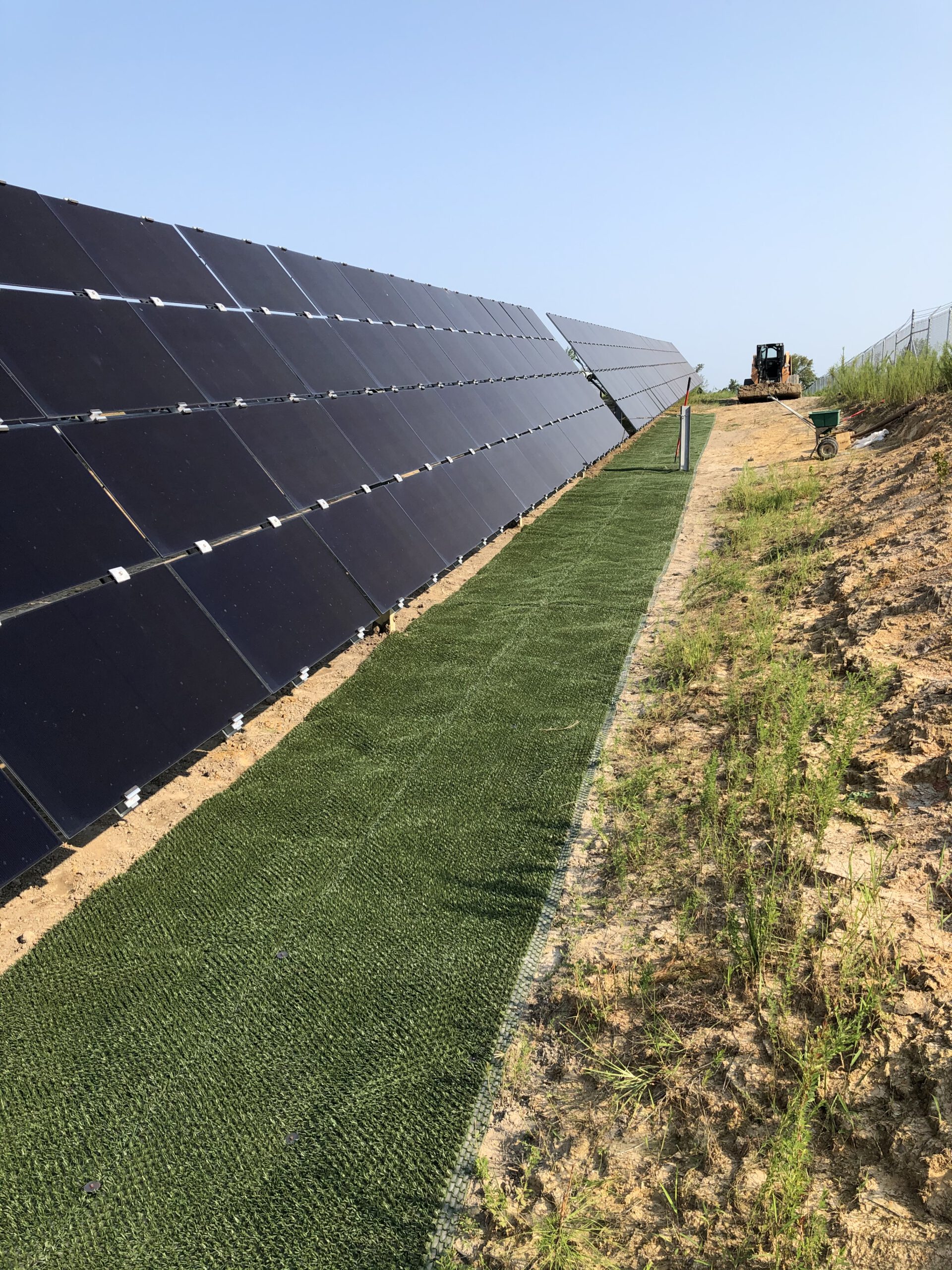 太阳能农场采用新工具对抗土壤侵蚀