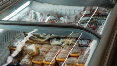 3冷冻食品货架保持消费者的趋势