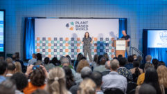 Eve Turow-Paul在植物世界博览会上的主题演讲。