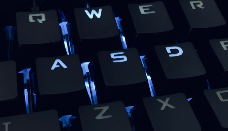 背光字母在电脑键盘上的文章的网络安全方法